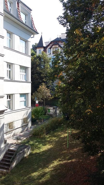 Apartment Krale Jiriho Karlovy Vary Extérieur photo